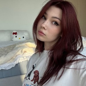 Голая Bonnie Petite