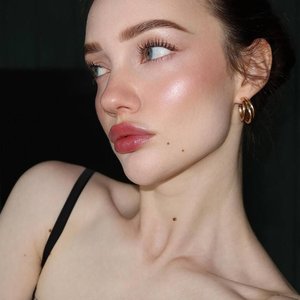 Голая Сашера