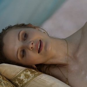 Голая Софья Лебедева