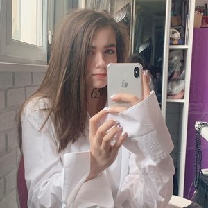 Голая Юечка