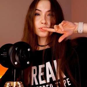 Голая Tangerin