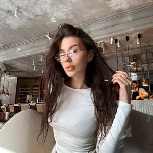 Голая Вишенка