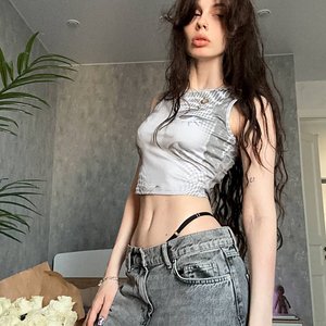 Голая Вишенка