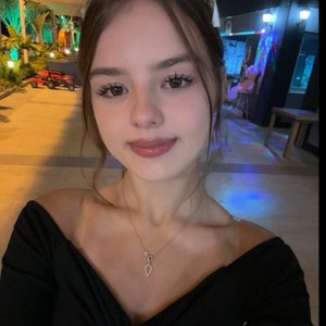 Голая Xdhka