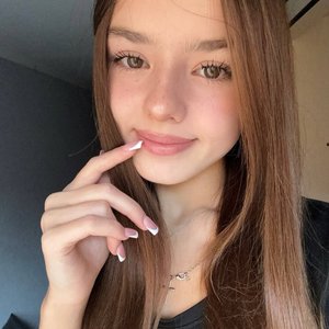 Голая Xdhka
