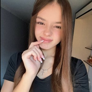 Голая Xdhka