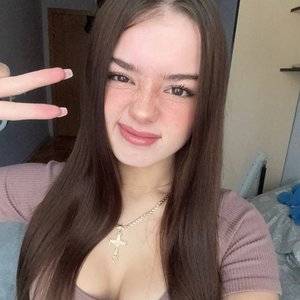 Голая Xdhka