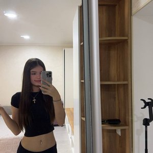 Голая Xdhka