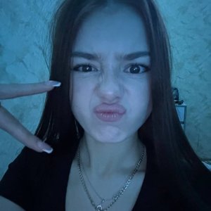 Голая Xdhka