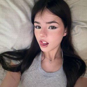 Голая Xdhka