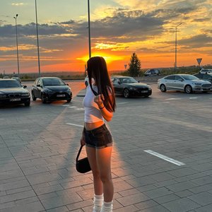 Голая Xdhka