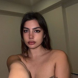 Голая Diana Rosca