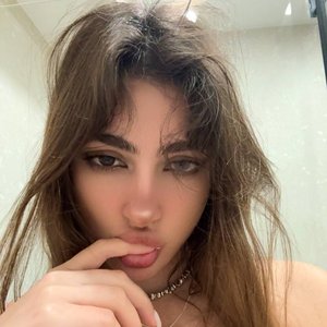 Голая Diana Rosca