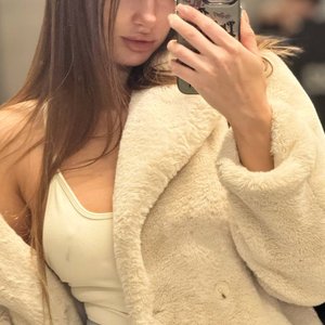 Голая Diana Rosca