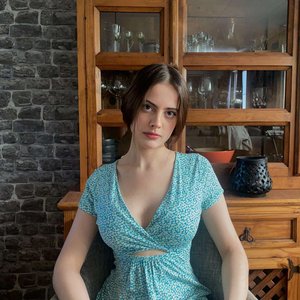 Голая Dorozea