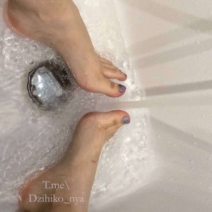 Голая Dzihiko Hikka