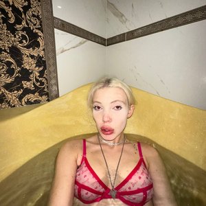 Голая Юлия Финесс