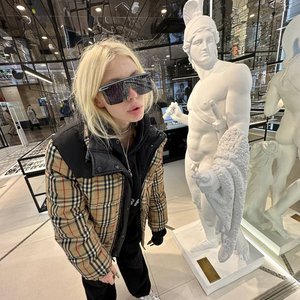 Голая Юлия Финесс