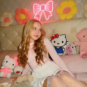 Голая Ксюша Авдеева Из Шгш