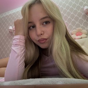 Голая Ксюша Авдеева Из Шгш