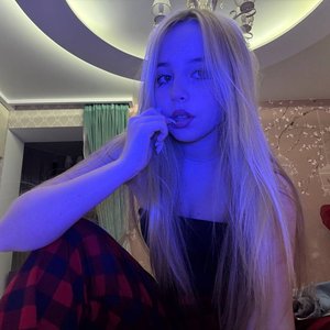 Голая Ксюша Авдеева Из Шгш