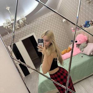 Голая Ксюша Авдеева Из Шгш