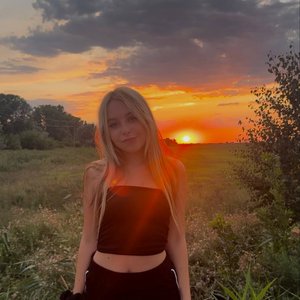 Голая Ксюша Авдеева Из Шгш
