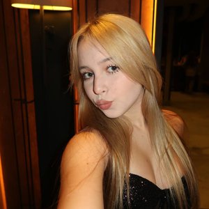 Голая Ксюша Авдеева Из Шгш
