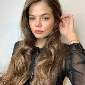 Голая Настя Манастя