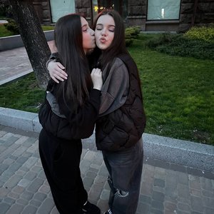 Голая Ниярка