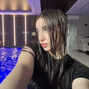 Голая Ниярка