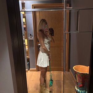 Голая Надежда Сысоева
