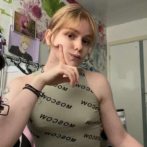 Голая Pinkguno