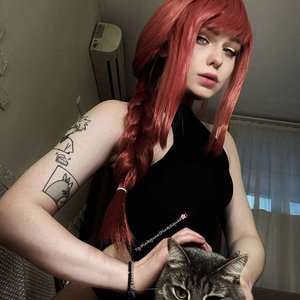 Голая Pinkguno