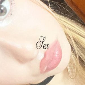 Голая Соня Кент