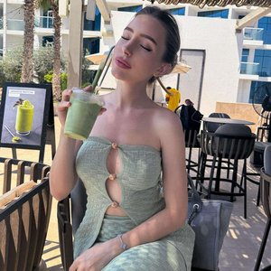 Голая Юлия Вавилова
