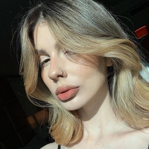 Голая Вишенка