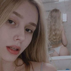 Голая Whylollycry