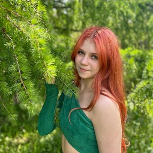 Голая Александра Трусова