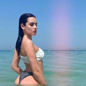 Голая Карина Аракелян