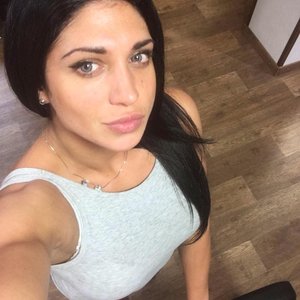 Голая Дарья Наваррская