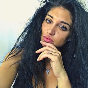 Голая Дарья Наваррская