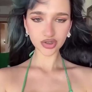 Голая Лиза Анохина