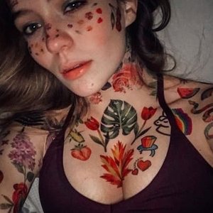 Голая Маша Маева