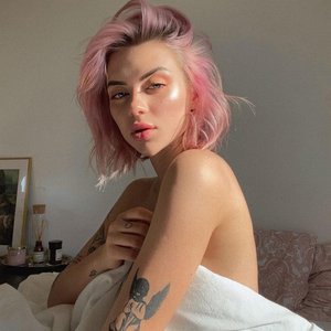 Голая Алина Олешева