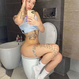 Голая Инстасамка
