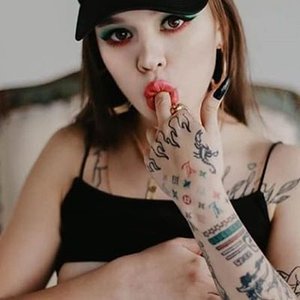 Голая Инстасамка
