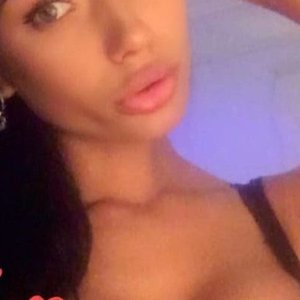 Голая Яна Кошкина