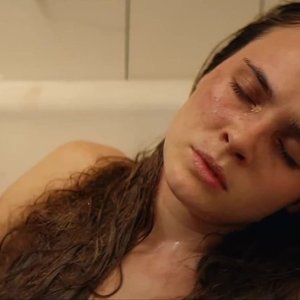 Голая Ангелина Стречина