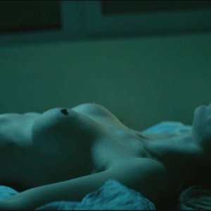 Голая Агата Муцениеце